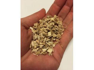 燻製用チップは、さくらんぼ、ぶどう、りんご、うめのチップをお選びいただけます。