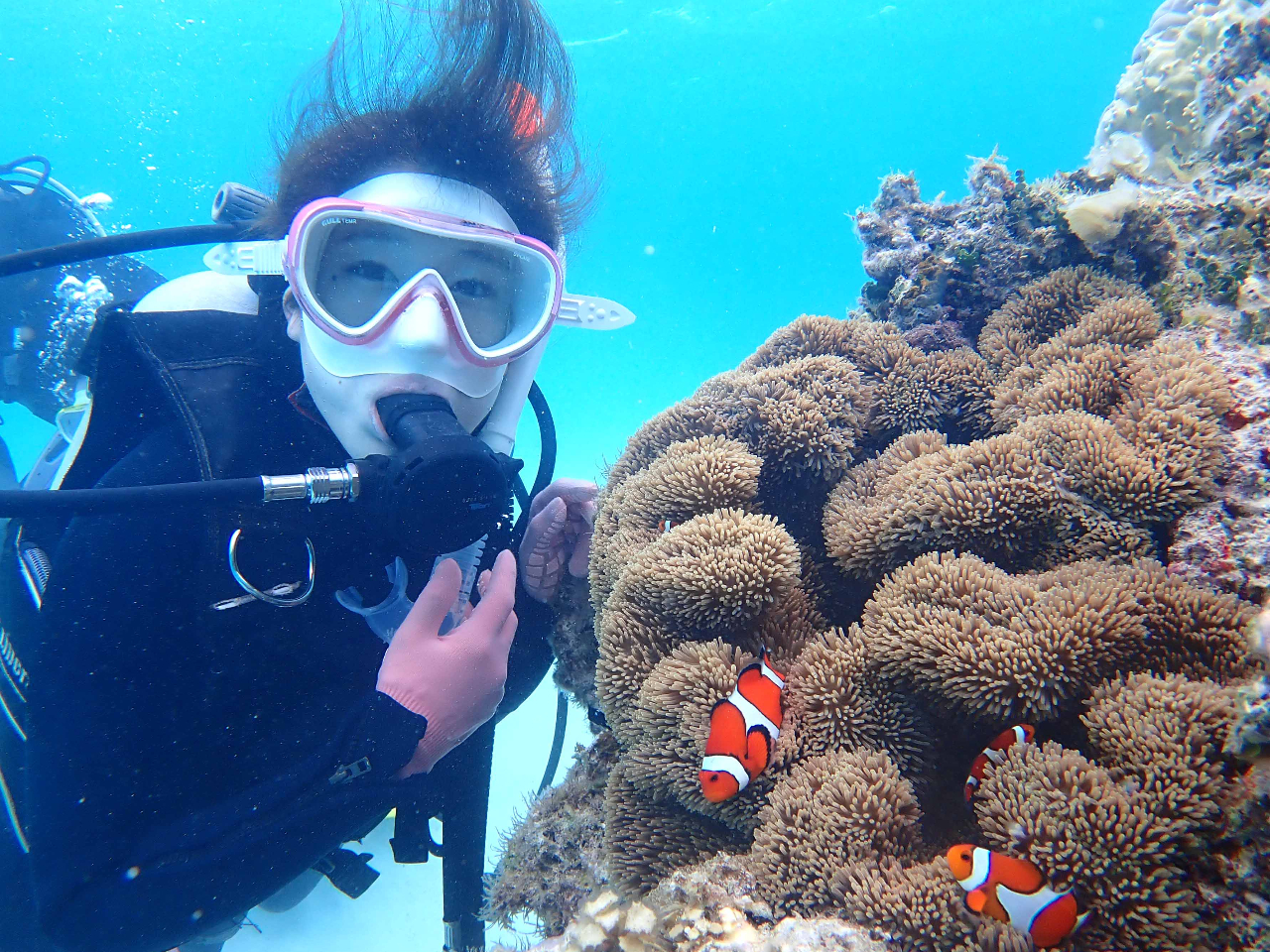 JNN}m~ƈꏏɎʐ^B낤I