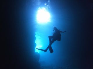 【人生で一度は行ってみたい青の洞窟体験ダイビング!】家族、仲間、恋人と最高の旅の思い出をサポートさせていただきます!