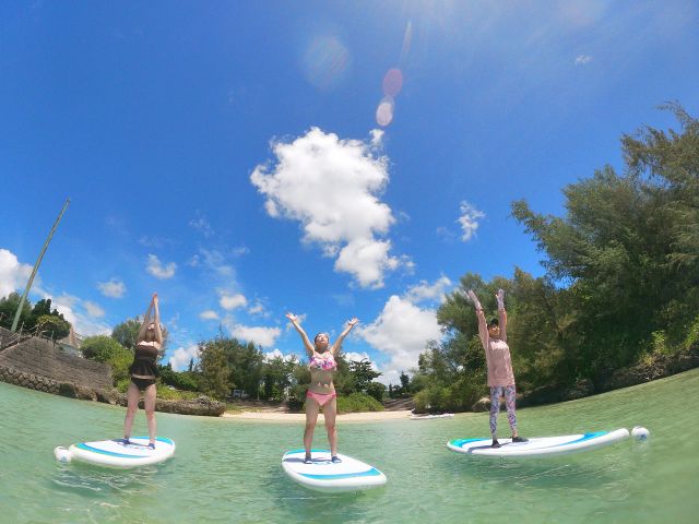 みんなで気持ちよく伸びよう〜!最高の太陽礼拝