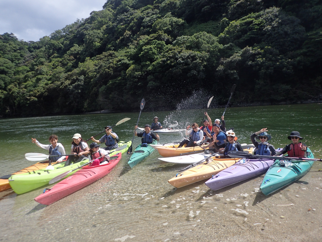 liPOȏjΉł܂BCCƃO[vQyłINwxw񑩁xł