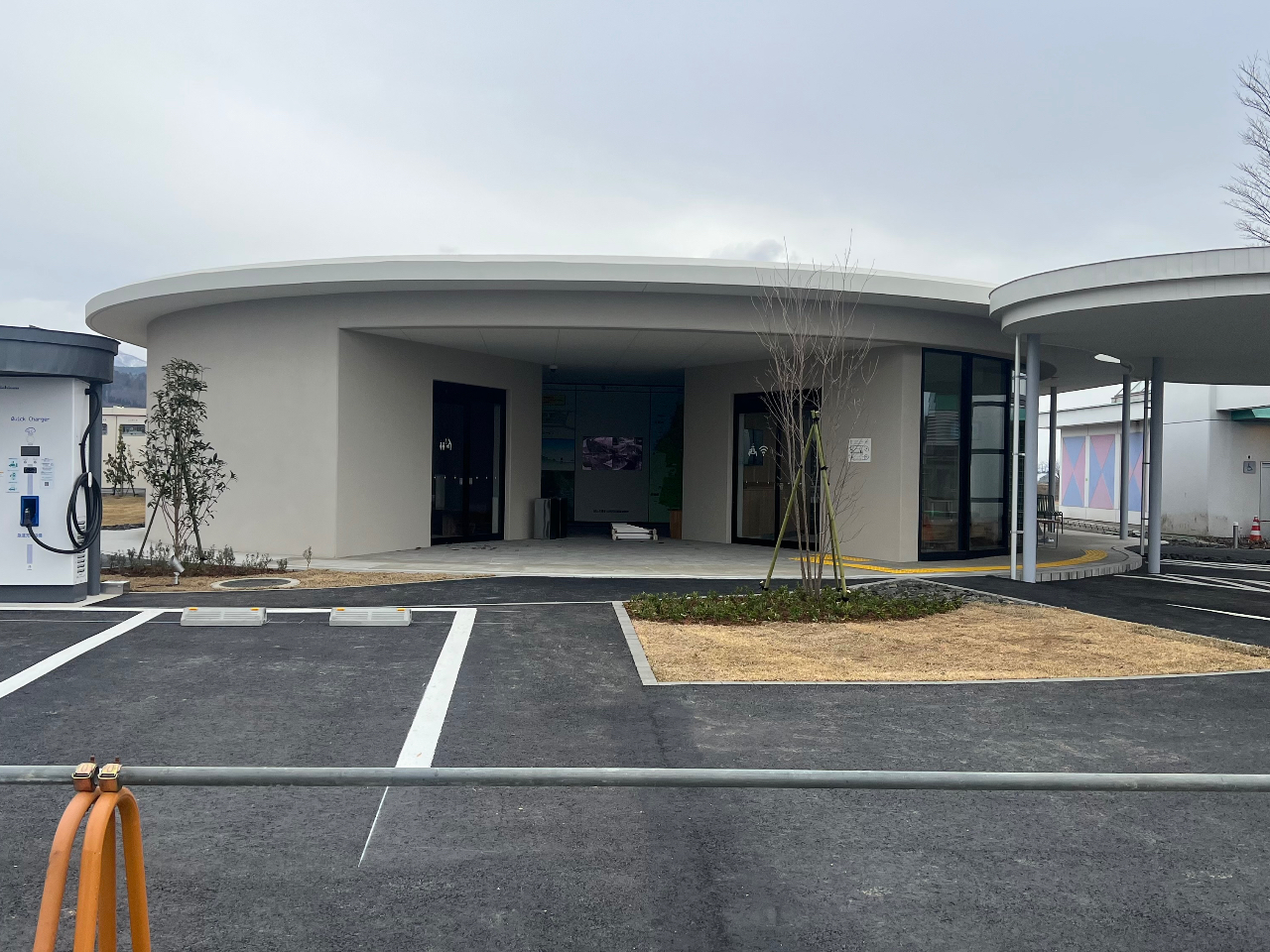 ���̉w�������@�M���U�����O�X�y�[�X�@�g�C���@�V�����[�@�x�e���@�k��5��