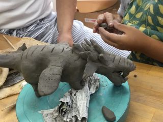 年長さんのお子さんとお父さん。空飛ぶ龍だぞ!