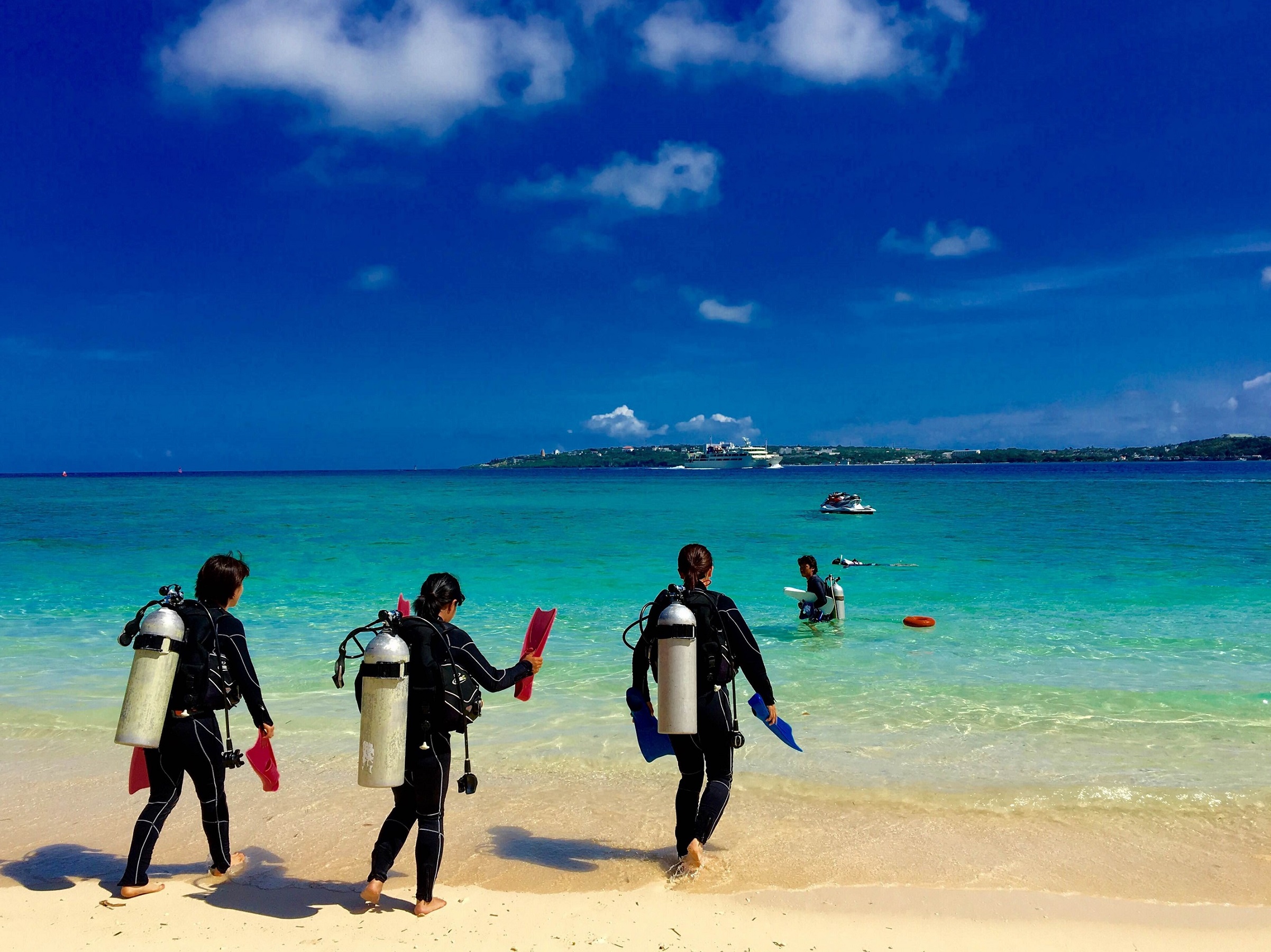 �|�C���g���Y��ȏꏊ�΂���I
�_�C�r���O��̓r�[�`�ŗV�Ԃ��Ƃ��\�ł��I