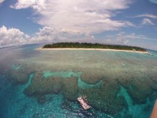 ミシュラン☆1ッ星、珊瑚囲まれた島「水納島」♪