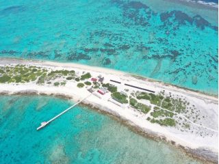 那覇空港からすぐ!到着日・最終日でも気軽に参加できる無人島ライトトリップ♪