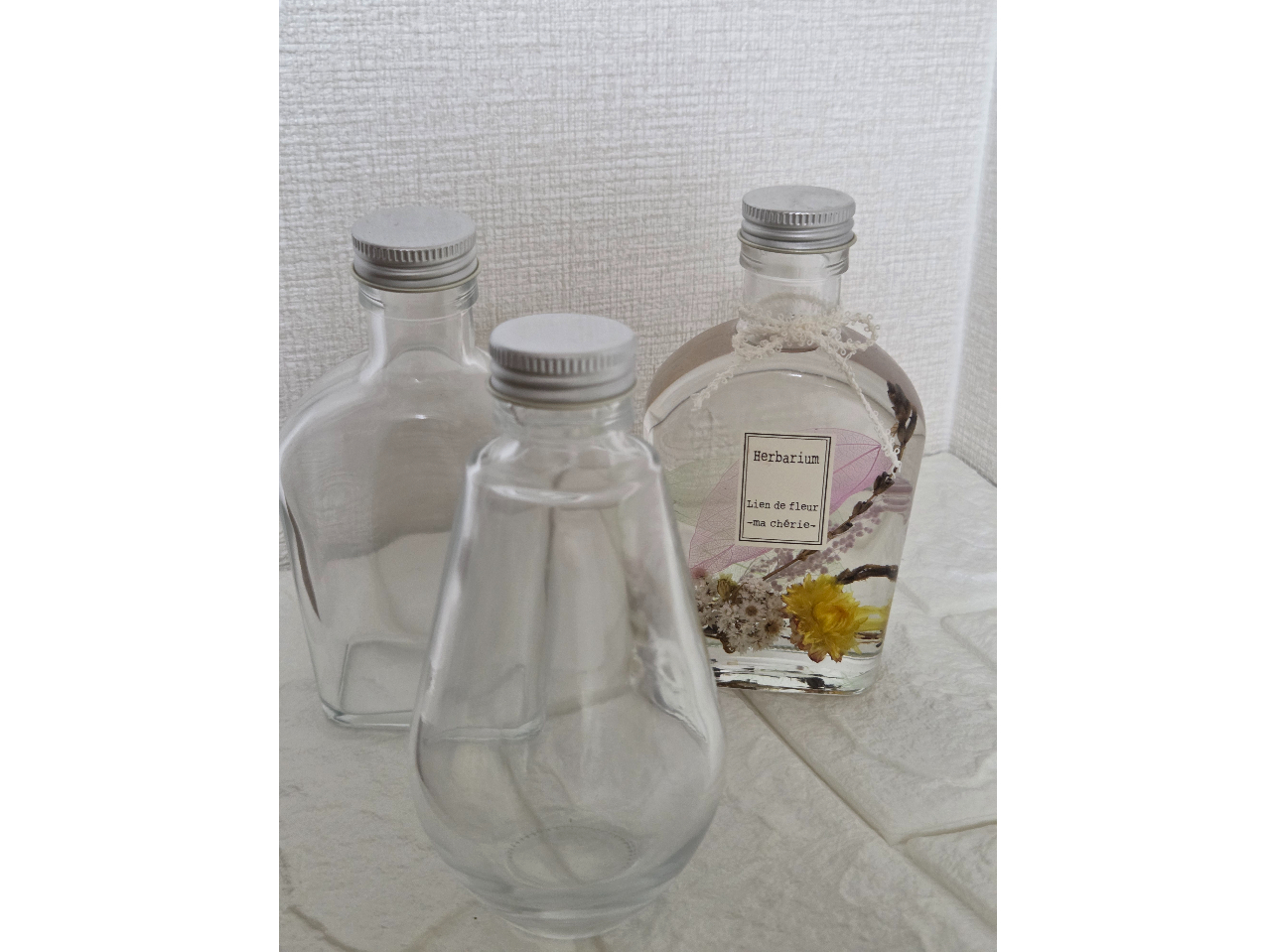  ����2��ނ̃{�g�����炨�I�т��������܂��B�D�����t�H�����̃h���b�v�i���j�^�A�X�^�C���b�V���ȃE�C�X�L�[�{�g���^�B