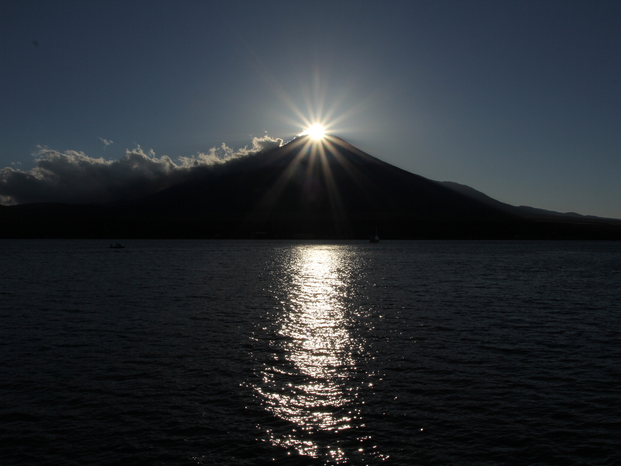 10�����{����2�����{�ɂ����āA���ԂƏ����������Ό��邱�Ƃ��ł��� �@�@�@�@�@�@�@�u�_�C�������h�x�m�v