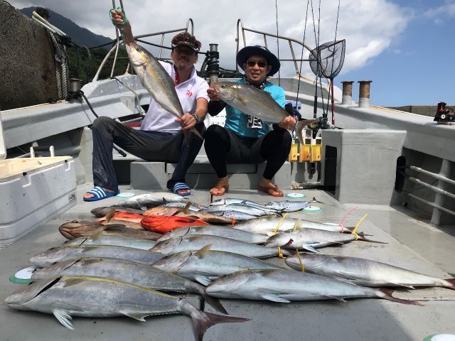 船 カンパチジギングツアー 屋久島 旅工房 じゃらん遊び体験 船 カンパチジギングツアー 屋久島 旅工房 じゃらん遊び体験