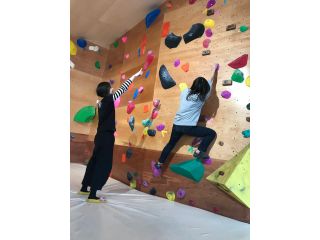 登り方が分からない方でも安心してください。スタッフが丁寧に指導します。