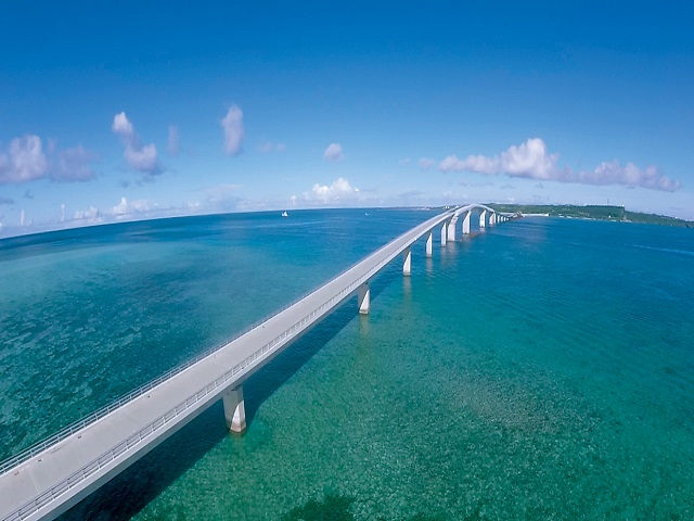 11月 宮古島絶景1日観光バスツアー 3大大橋を渡る宮古5島巡り 宮古を愛するガイドと巡る絶景 ディープトリップ カップル ファミリーみんなにおススメ Lealeaラウンジ沖縄 じゃらん遊び体験