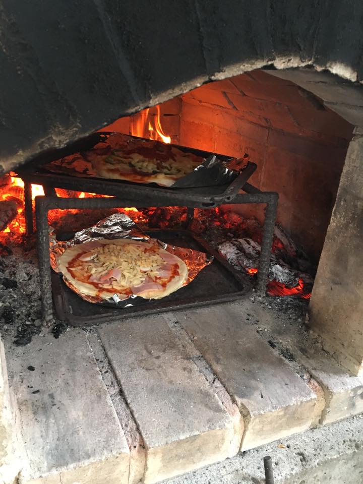 【新潟・村上】ピザ焼き体験プラン♪《生地を作るところから、村上地元の季節の具材を...