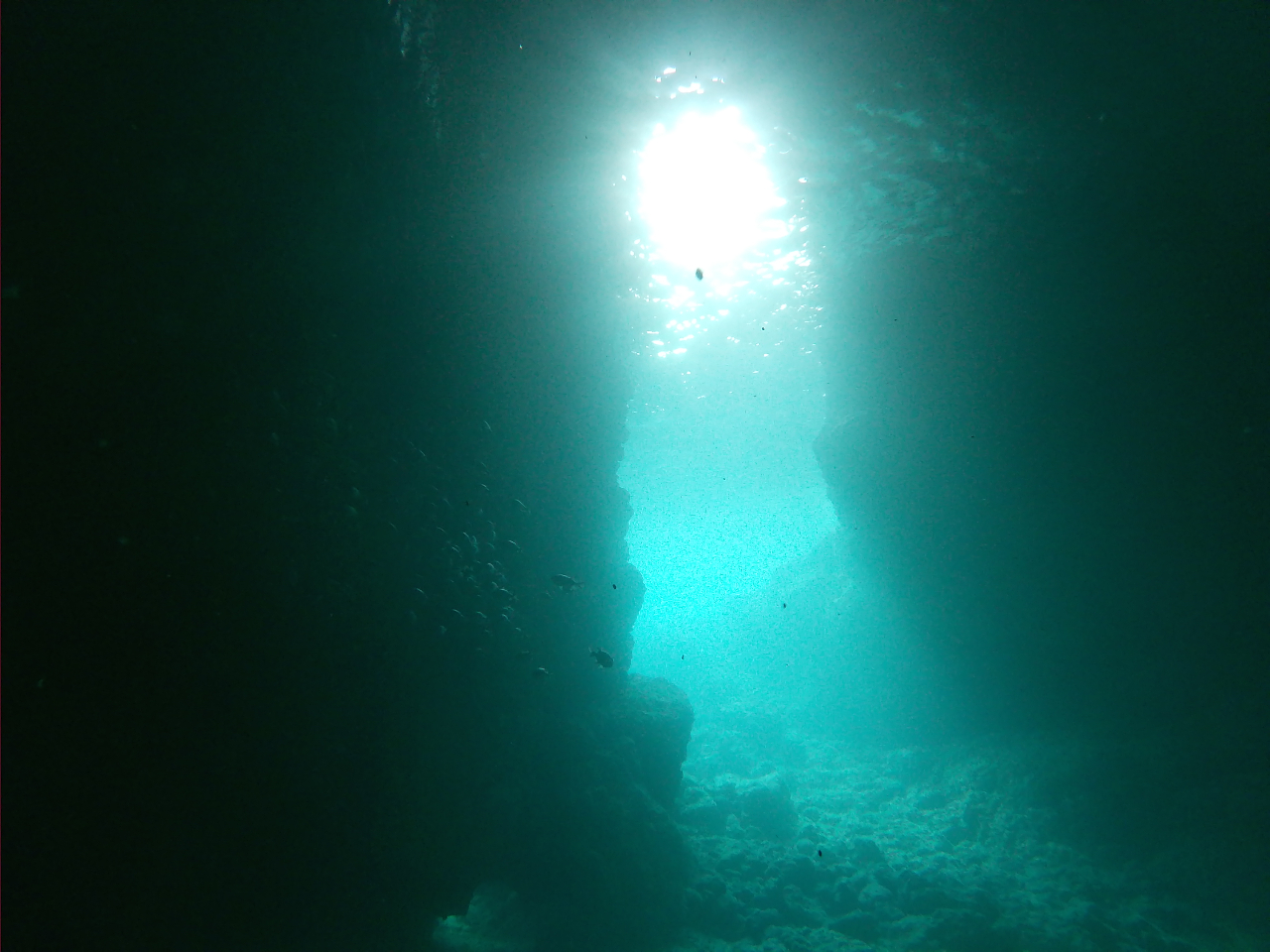 青の洞窟・フルフェイスマスク体験ダイビング】「女性・ファミリーにお