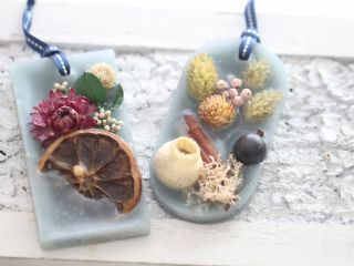 藍の壁かけアロマワックスバー 2個作れます 実際の色はもうすこし濃い目