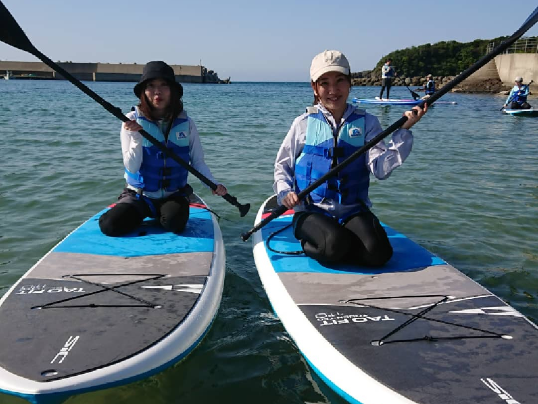 疲れた時はボードに座ってのんびり