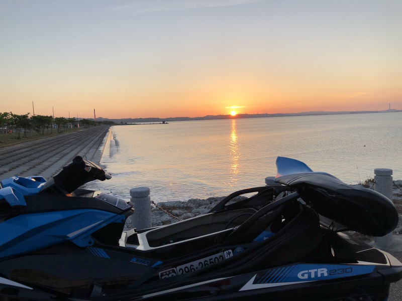 沖縄のゆっくり流れる時間を満喫・・