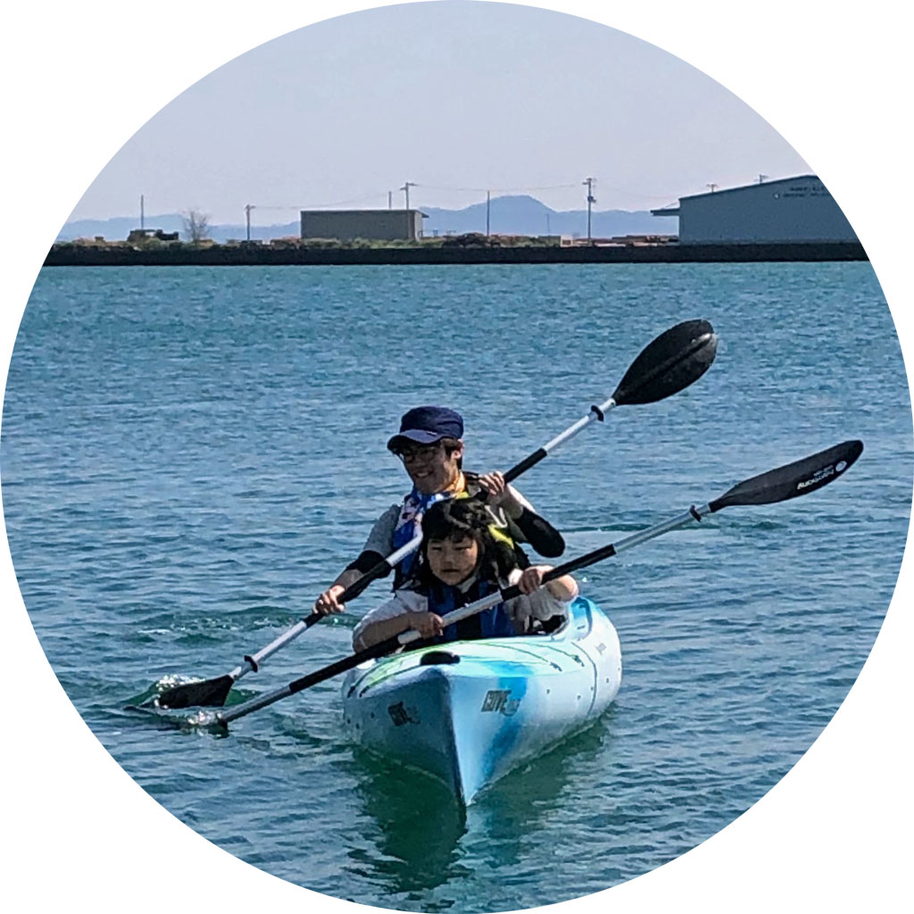 ファミリー大歓迎 60分 食事券つき 初心者ok カヤック体験 併設の釣り掘 レストラン qも楽しい 徳島新鮮なっとく市 じゃらん遊び体験