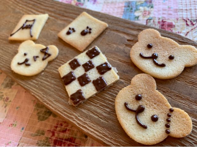 くまさんと、スクエアのラングドシャ。