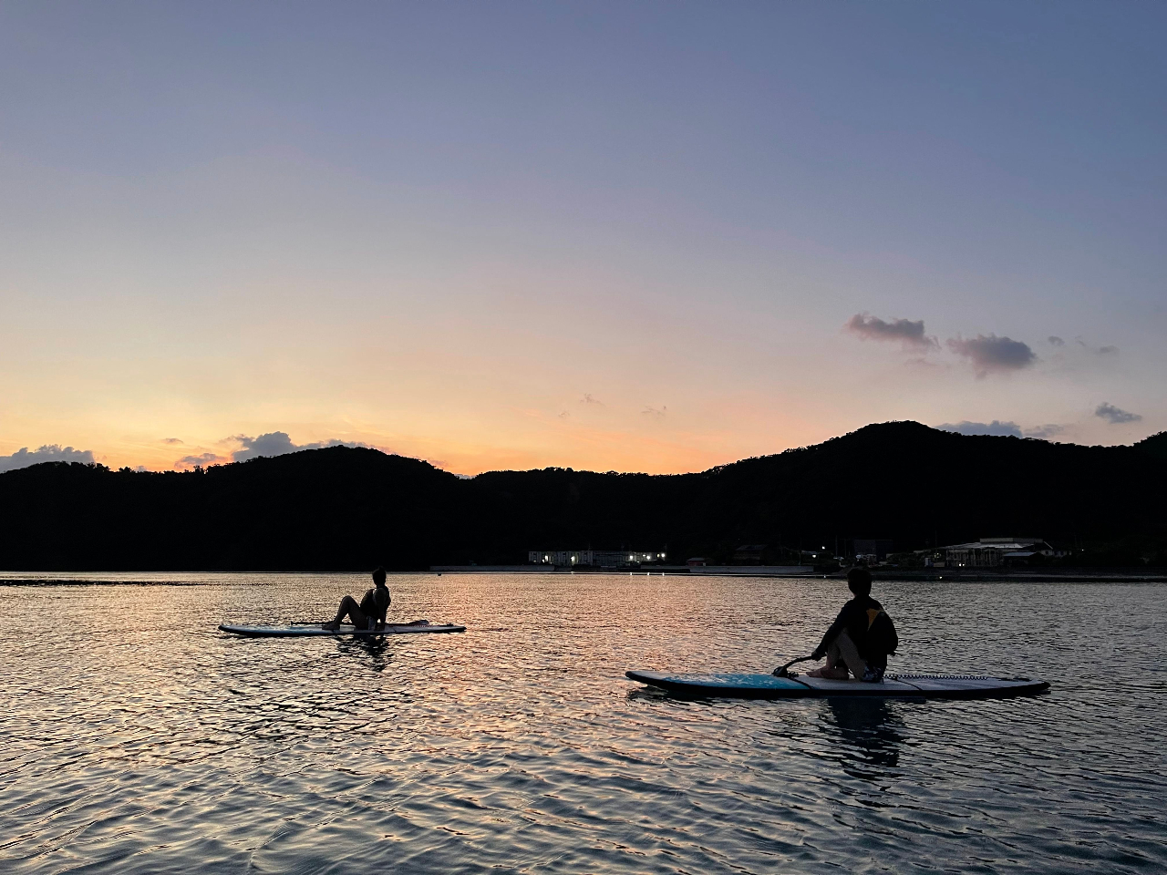 TZbg̐F̕ωTbv̏Ŋ܂I