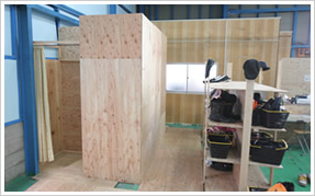 男性用・女性用それぞれの更衣室をご準備しております。