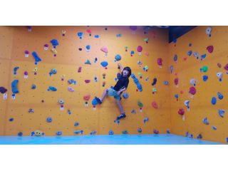平日 徳島 南沖洲 ボルダリングが初めての方大歓迎 手ぶらでお越しください レッスン付き初回来店プラン じゃらん限定お得プラン キオラブロズトティ クライミングジム じゃらん遊び体験