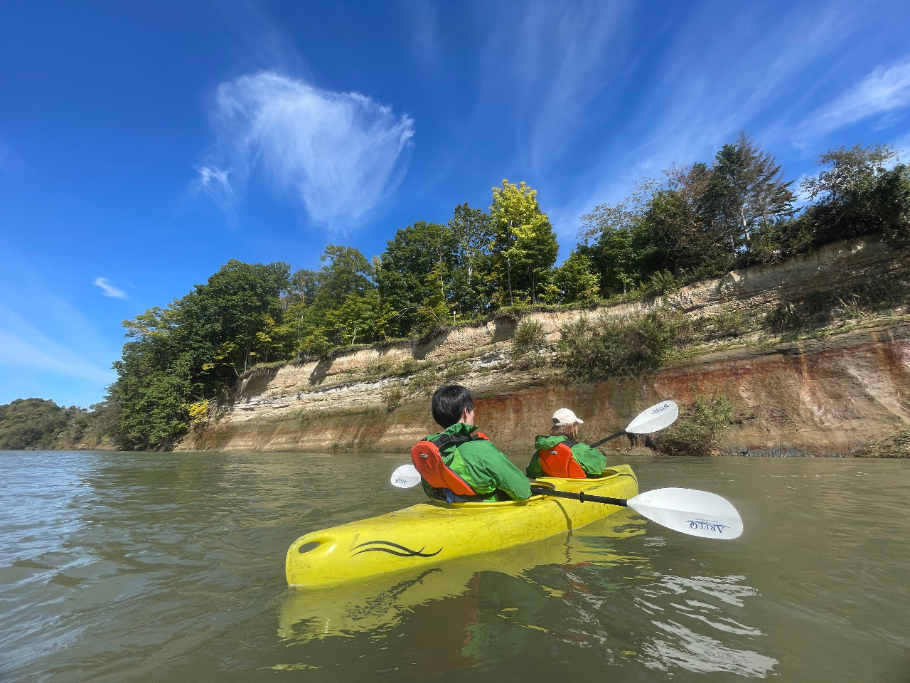 ���͂̒n�w�X�|�b�g�B�\���삪���ĊC����������̉��Αw�ȂǊώ@�ł��܂��B���[������̔閧�����̒n�w�ɉB����Ă��܂���B