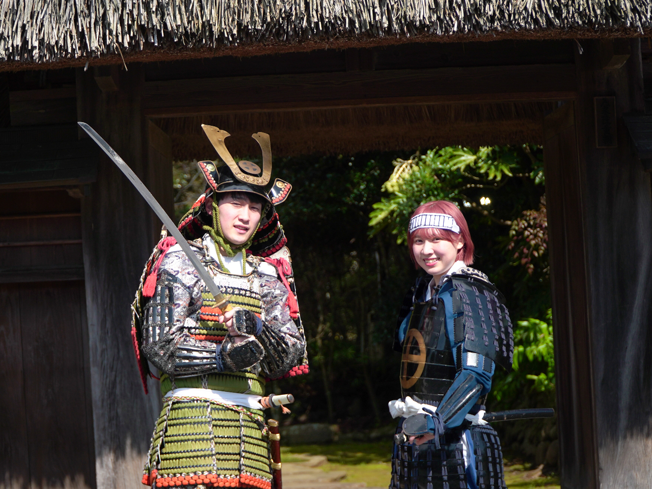 左→大将、右→足軽