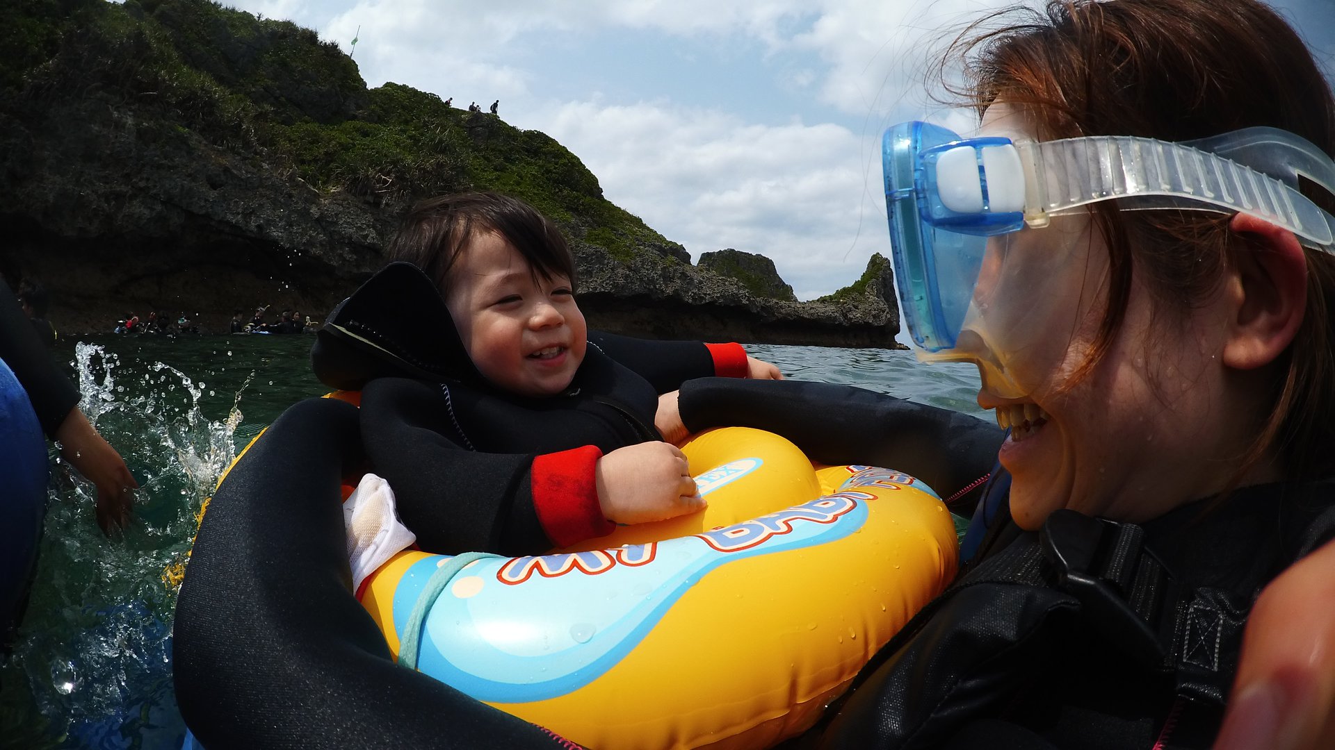 1΂Qł̂Ŏq̊Cfr[ɍœKȃANeBreBłI