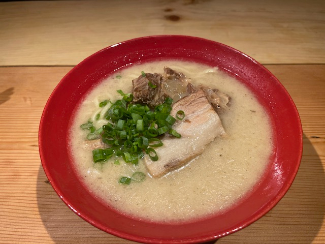 H̔Z؍ꂻ΁Bʐ^͒ʏTCYłABBQv͎ʐ^̔̃{[łB