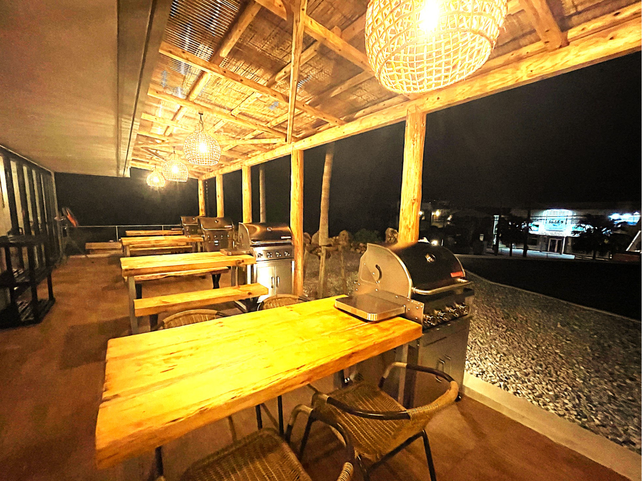 ͋̕CB][g𖡂킦āAFŃCCAJbvōō̎Ԃ߂B