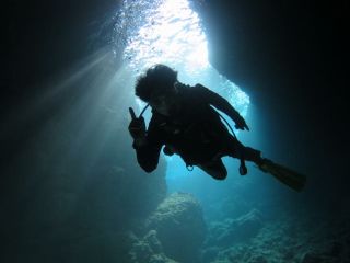 体験ダイビング 青の洞窟 ボートツアー お一人様専用 出発時間は4便から選べるので お好きな時間に体験できます イージーダイバー じゃらん遊び体験