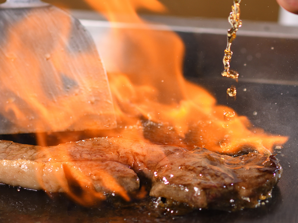 ステーキ食べ放題 期間限定 海の景色を眺めながら楽しむステーキ食べ放題 ホテル リゾーツ南房総 じゃらん遊び体験