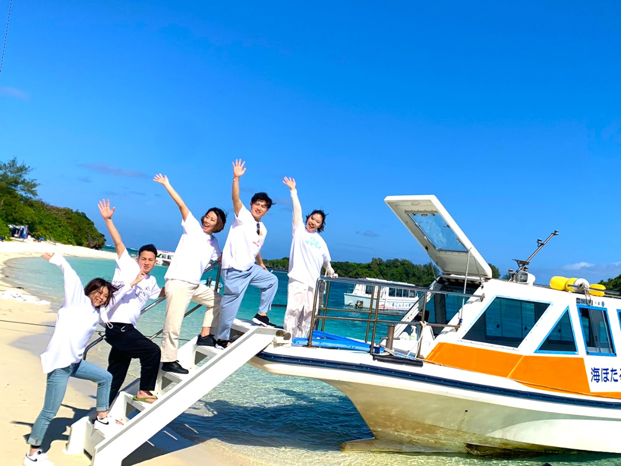 エメラルドグリーンの絶景・川平湾へ♪