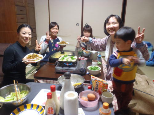 たくさん集まれば、たこ焼きパーティーやお鍋パーティーなどしませんか?
