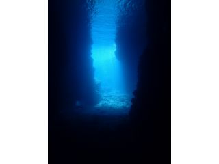 神秘の青の洞窟