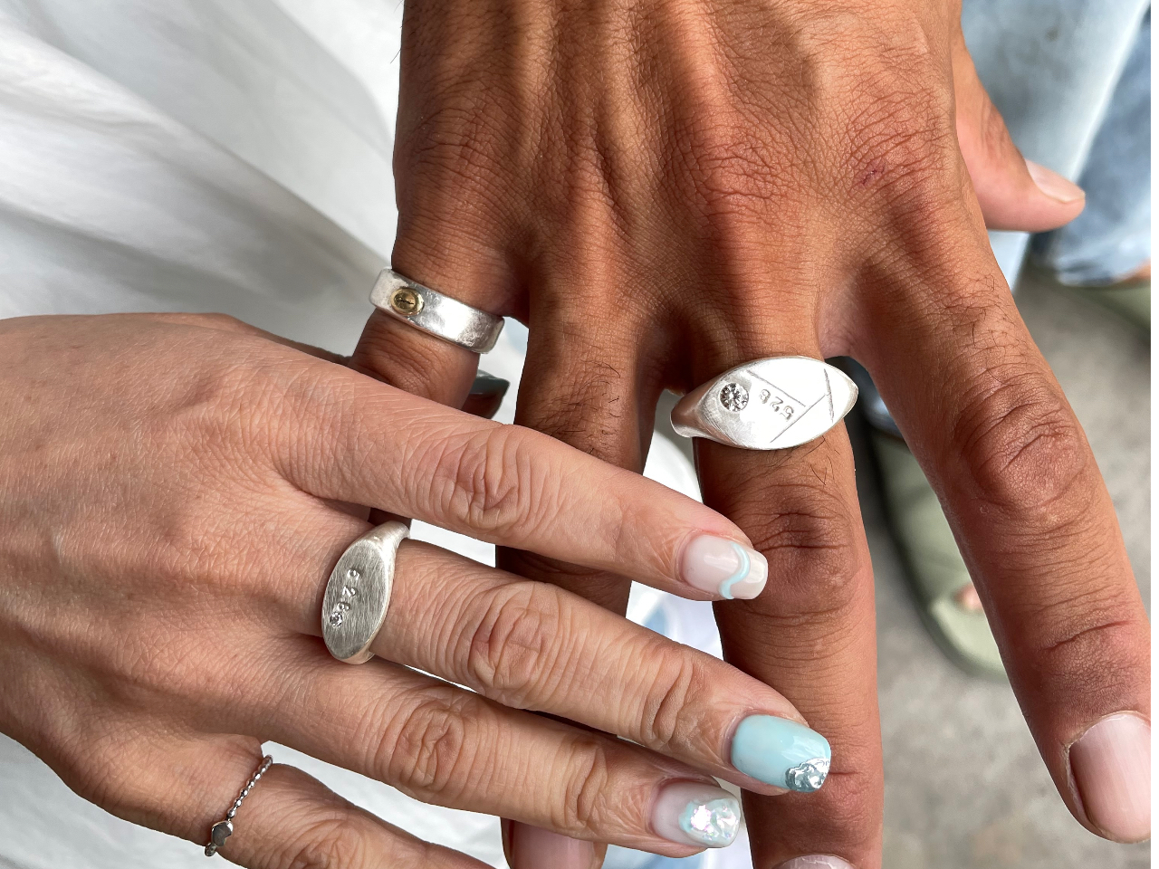 彼氏さんご自身のサイズが売ってないということで、着けたかった指に追加で材料を購入して、ボリュームのあるデザインに。