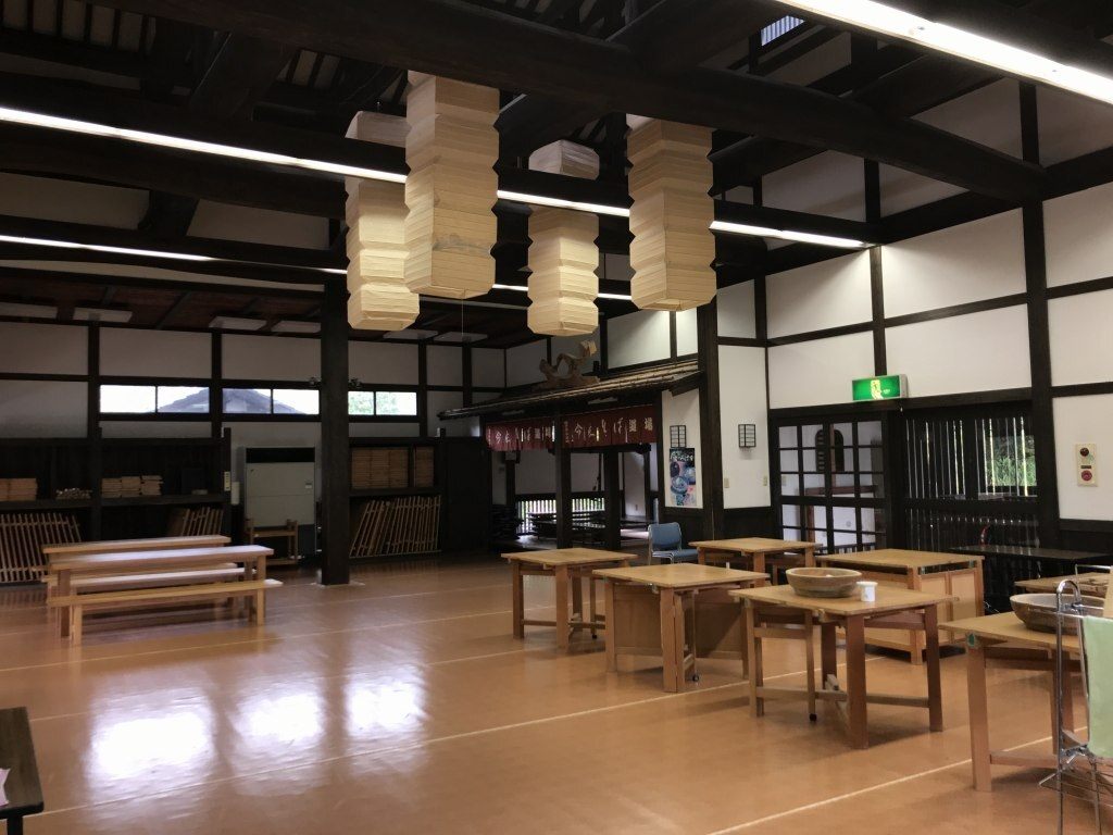 コロナ対策として、お客様同士の間隔を確保するようご案内しています!