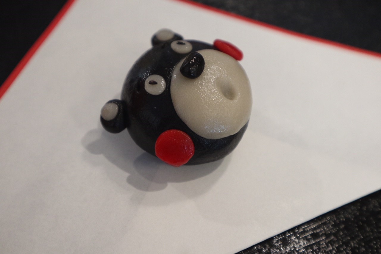 経験者はくまモン作りにも挑戦できます(お一人様1,800円)