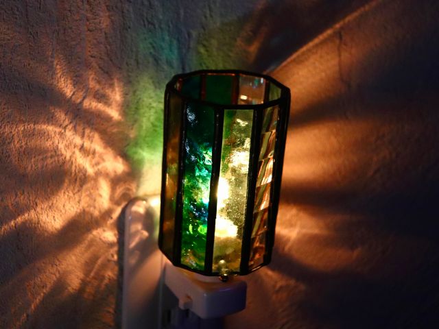 ガラスのキラキラ感を楽しんで頂けます。