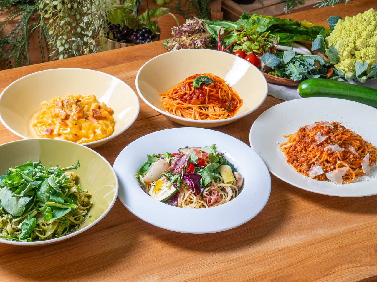 ���݂̃��X�g����MORINIWA�ł͍�ʌ��Y�̐H�ނ������Ղ�g�����s�U��p�X�^�����p�ӁB�������������S�����߂č������i�����y���݂��������B