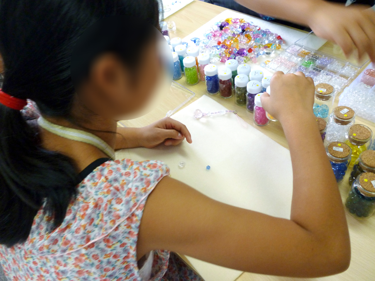 楽しく丁寧にご指導していますので、お子様や親子でも作っていただけます。