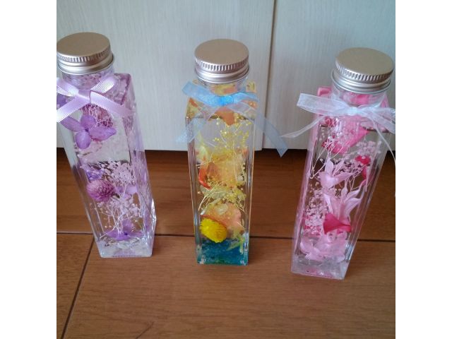 話題沸騰中のハーバリウムも1本1,000円