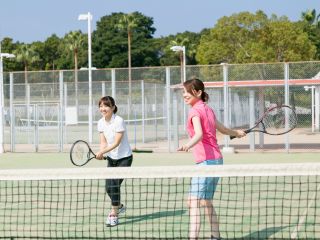 屋外テニスコート