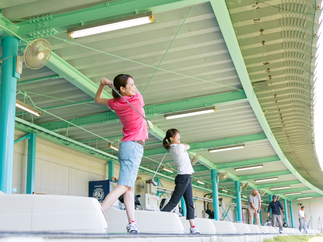 屋外テニスコート