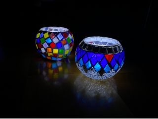 付属のLEDキャンドルで灯します