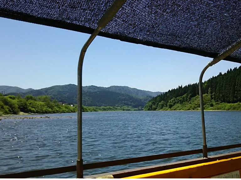 芭蕉ラインが誇る自慢の船頭たちが皆さまをご案内☆