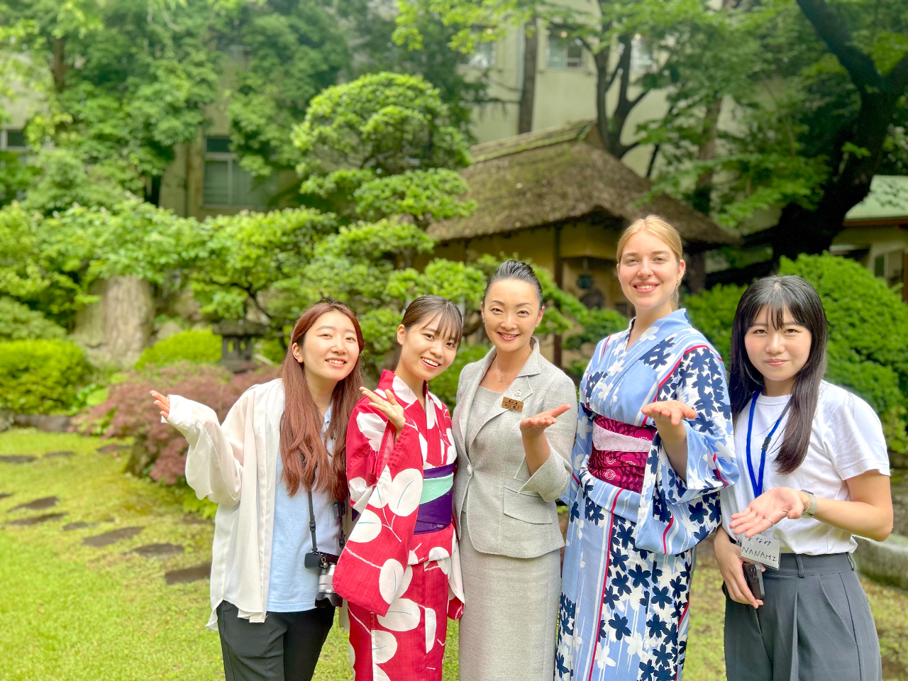 ��̓�����ɂāA�p��Œn��v��