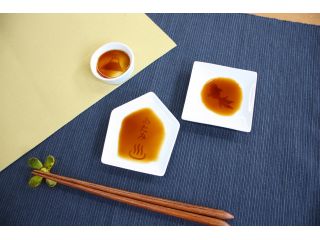 熱海駅から徒歩4分 熱海発オリジナルしょうゆ小皿 当日お持ち帰りok 醤油を入れると模様が浮かび上がる 初めての方でも安心 カップルやファミリーにもオススメ 熱海クラフト工房 じゃらん遊び体験 熱海駅から徒歩4分 熱海発オリジナルしょうゆ小皿 当日お持ち帰りok 醤油を入れると模様が浮かび上がる 初めての方でも安心 カップルやファミリーにもオススメ 熱海クラフト工房 じゃらん遊び体験
