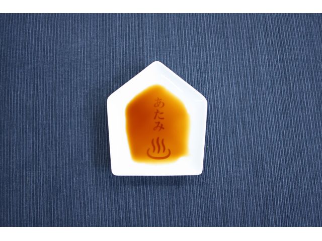 好きな小皿とシールを選ぶだけ♪