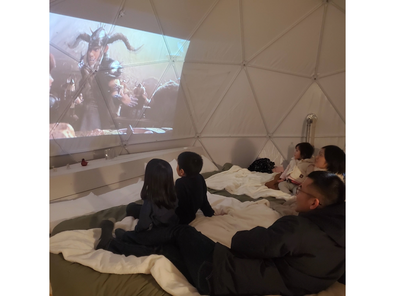 素泊まりプラン【大型ドームテントでグランピング】広々快適!森と星空と焚き火の完全...